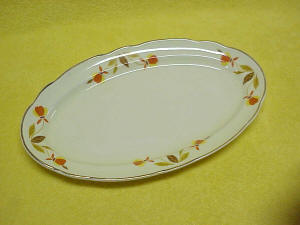 al-gravy-boat-under-plate-1
